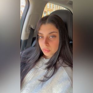 Meet your Posher, Ema